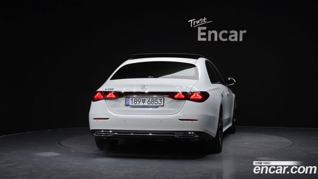 Mercedes-Benz E-Class E200 Avantgarde, 2025