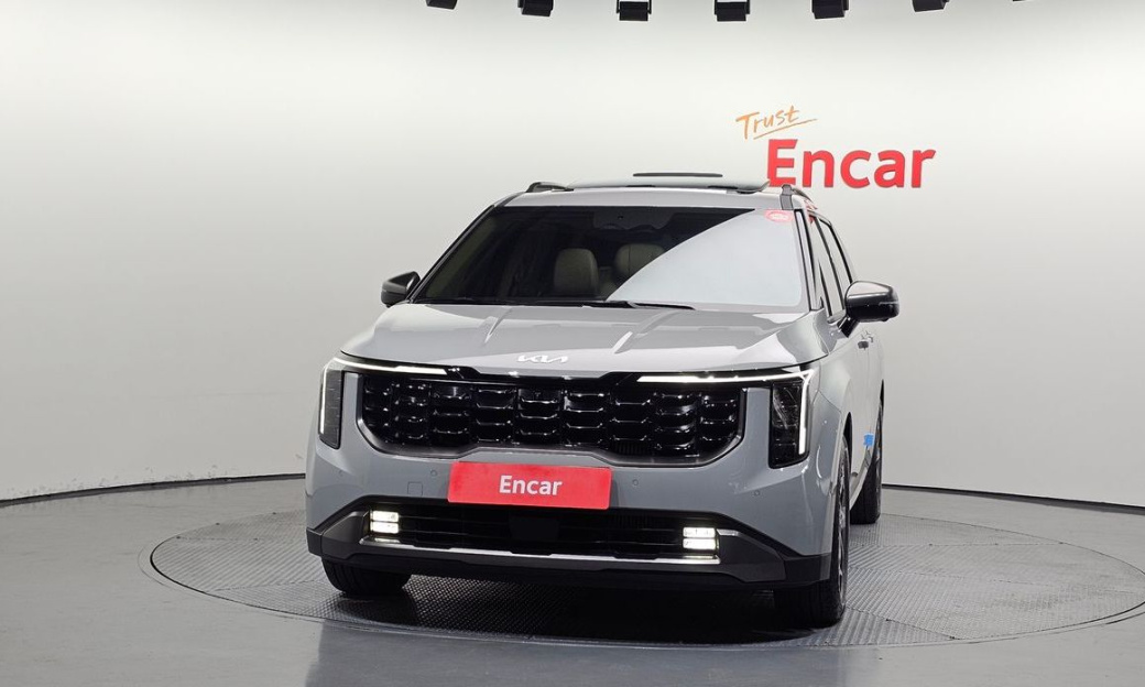 Kia Carnival 7-Seater Gravity, 2025