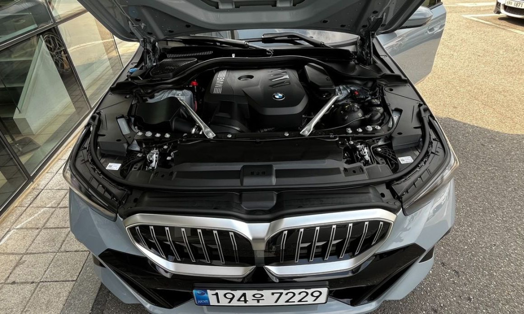 BMW 5-Series 520i M Sport, 2024