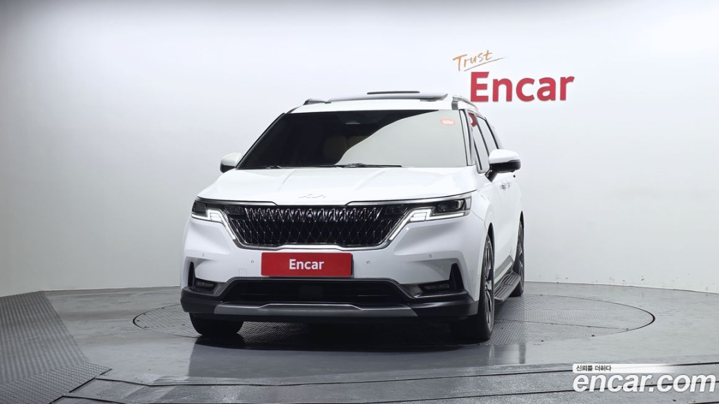 Kia Carnival 7-Seater Signature, 2022