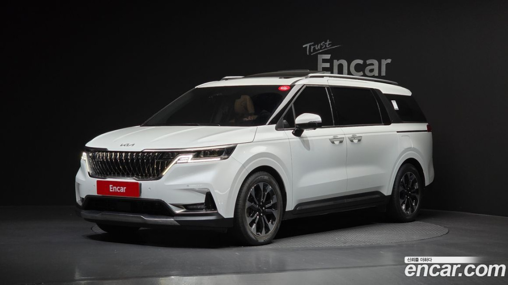 Kia Carnival 9-Seater Signature, 2023