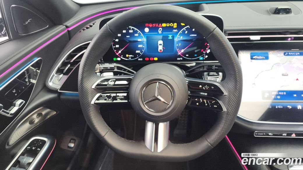 Mercedes-Benz E-Class E300 4MATIC AMG Line, 2024