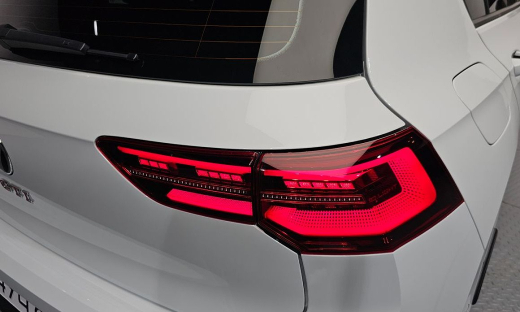 Volkswagen Golf 2.0 GTI, 2024