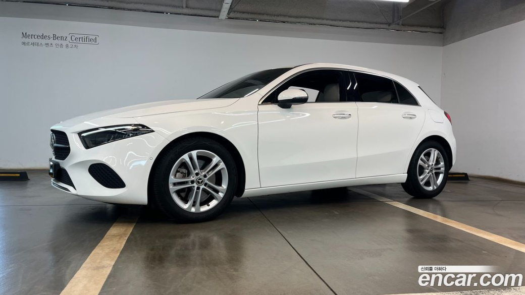 Mercedes-Benz A-Class A220 Hatchback, 2024