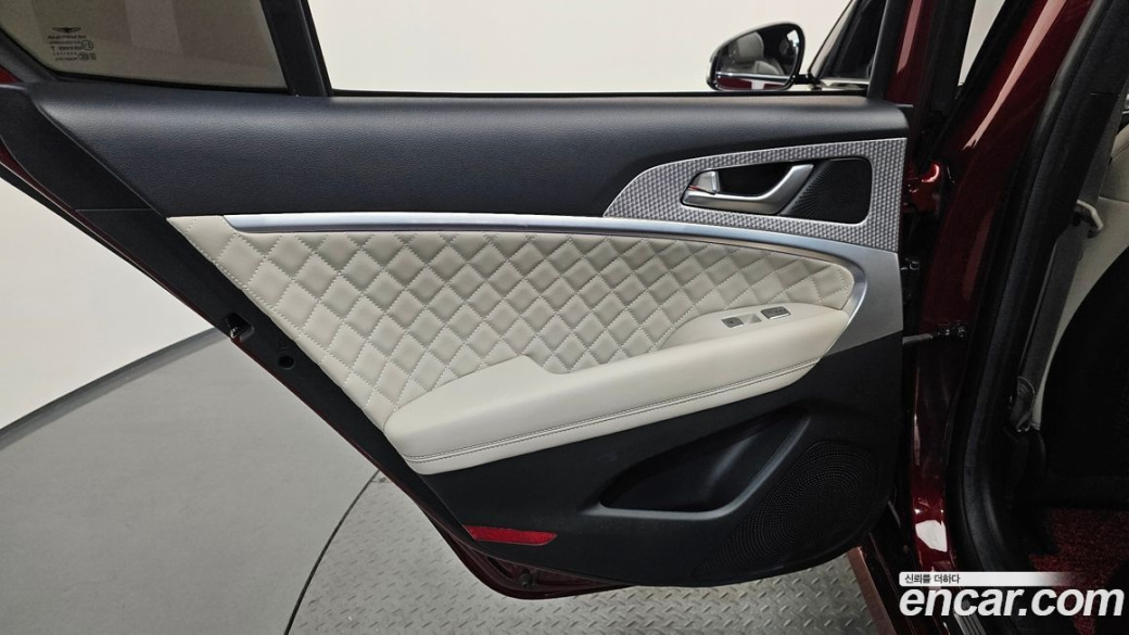 Genesis G70 Gasoline 2.0T 2WD, 2023