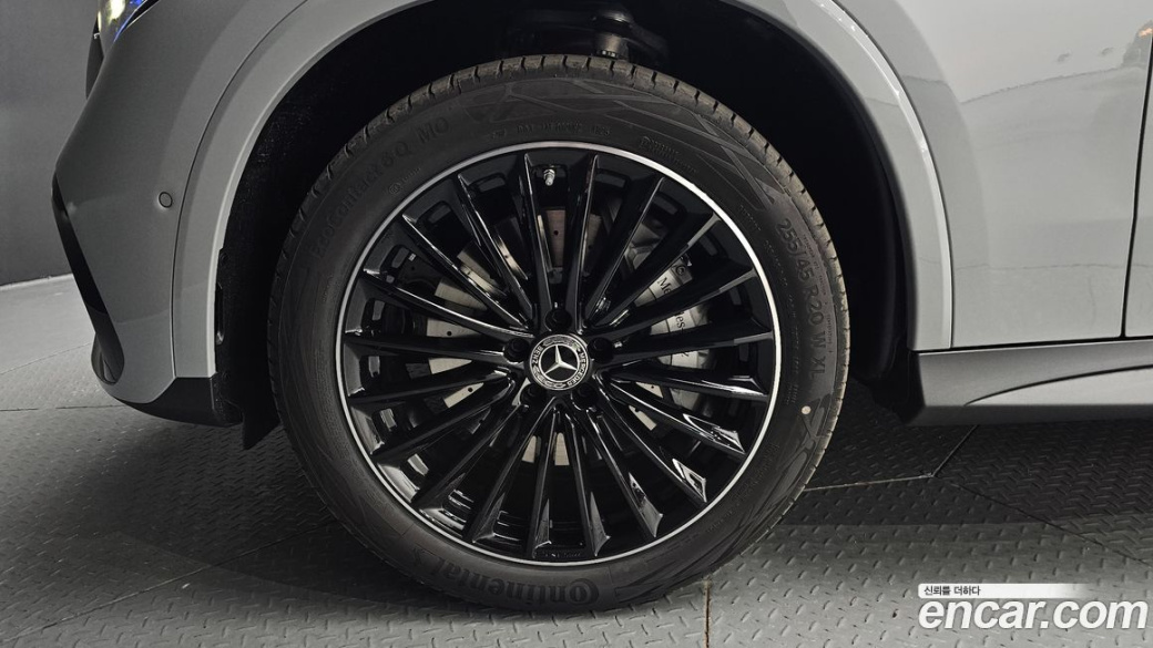 Mercedes-Benz GLC-Class GLC300 4MATIC AMG Line, 2026