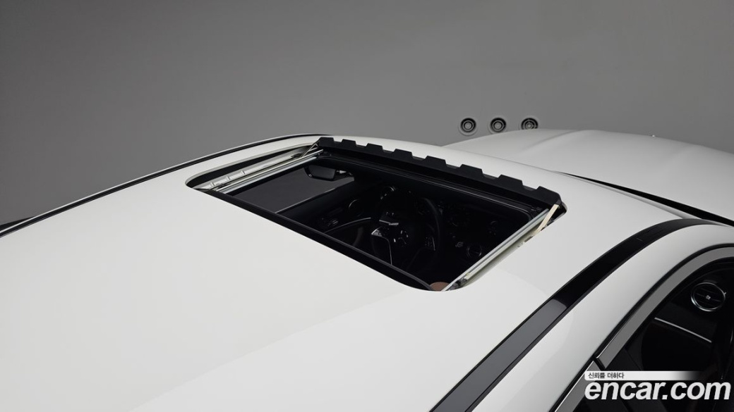 Mercedes-Benz E-Class E250 AMG Line, 2023