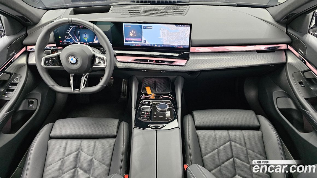 BMW 5-Series 520i M Sport, 2025
