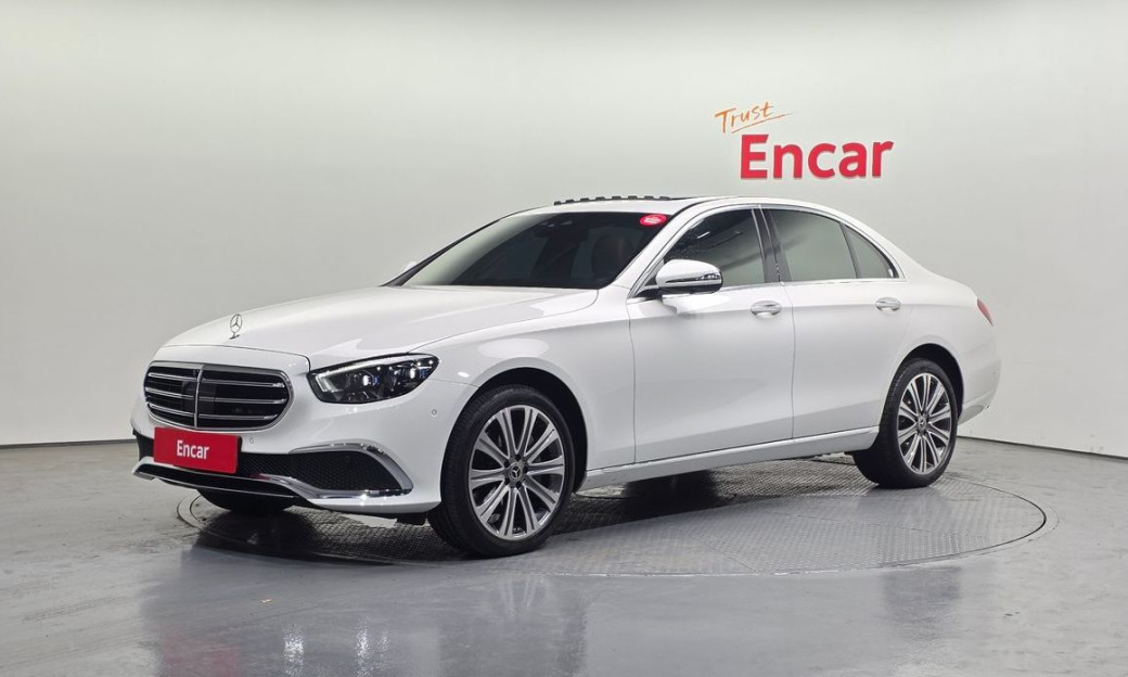 Mercedes-Benz E-Class E350 4MATIC Exclusive, 2023