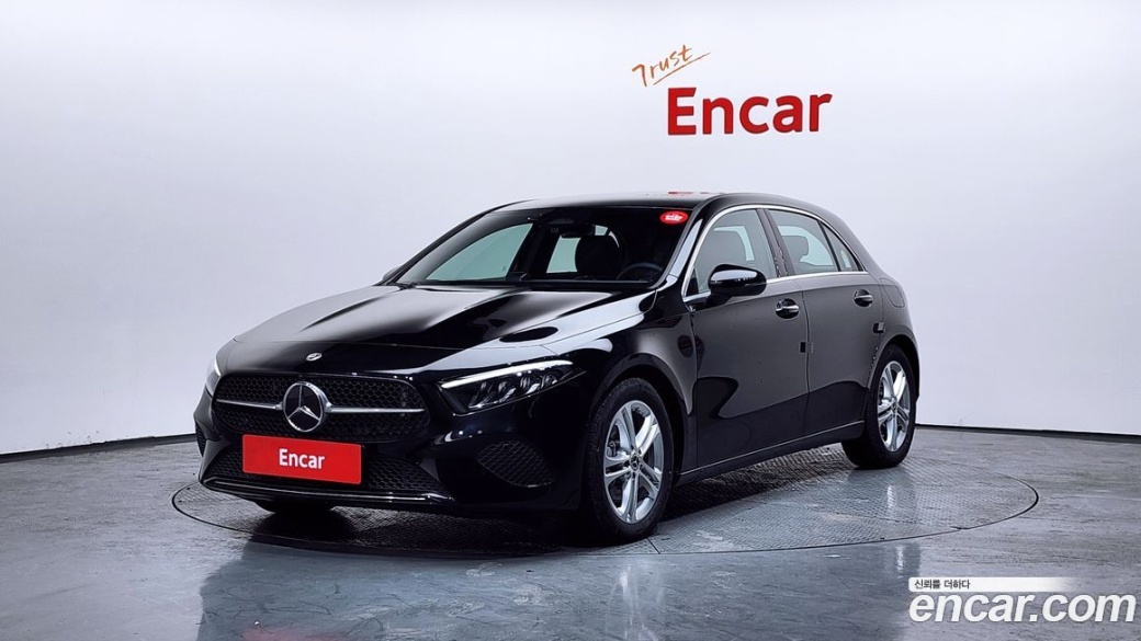 Mercedes-Benz A-Class A220 Hatchback, 2025