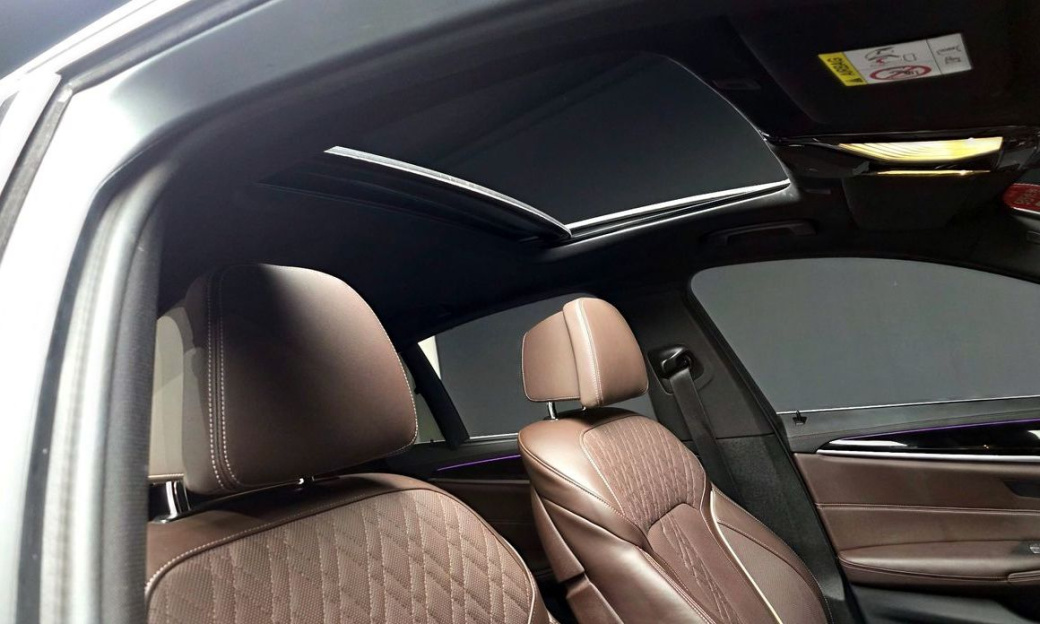 BMW 5-Series 530i M Sport Package, 2023