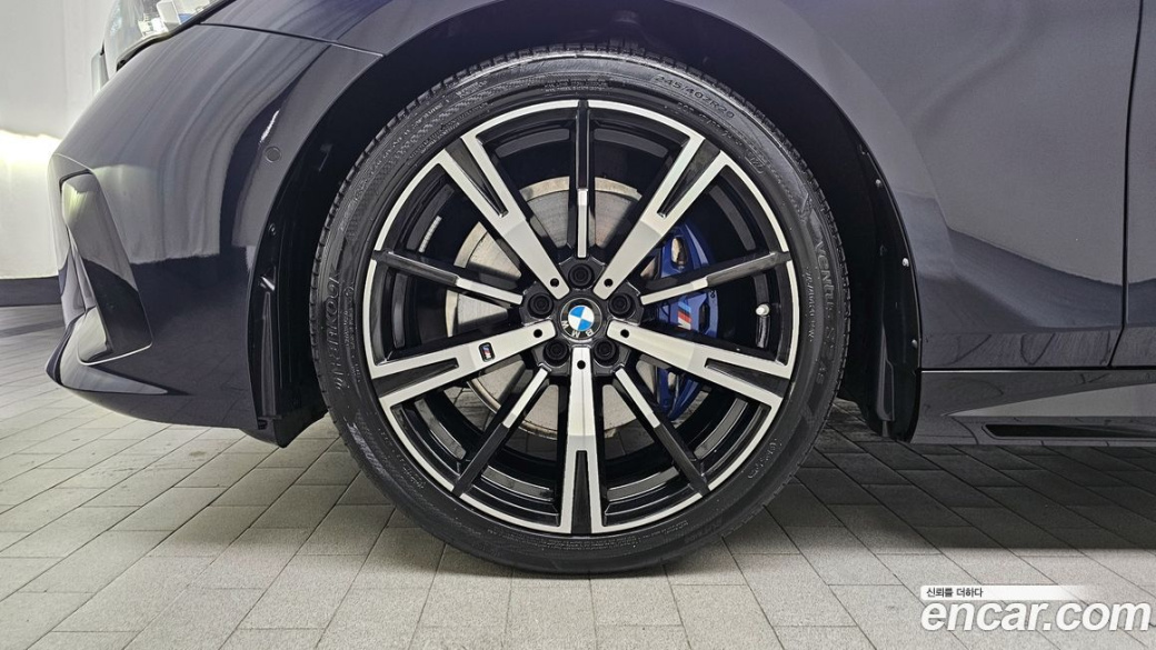 BMW 5-Series 530i xDrive M Sport, 2024