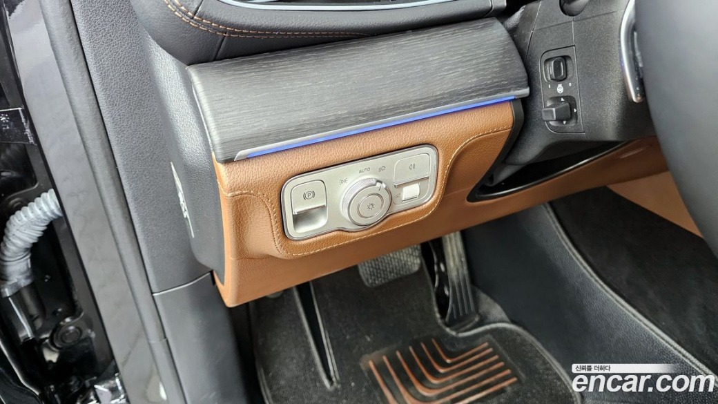 Mercedes-Benz GLE-Class GLE300d 4MATIC, 2024