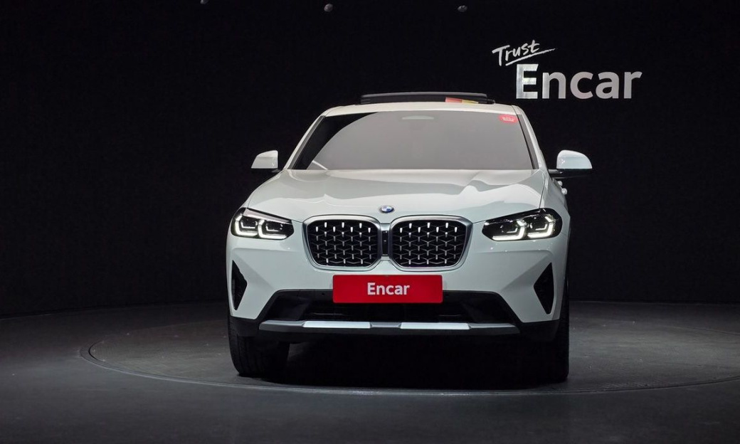 BMW X4 xDrive20i xLine, 2024