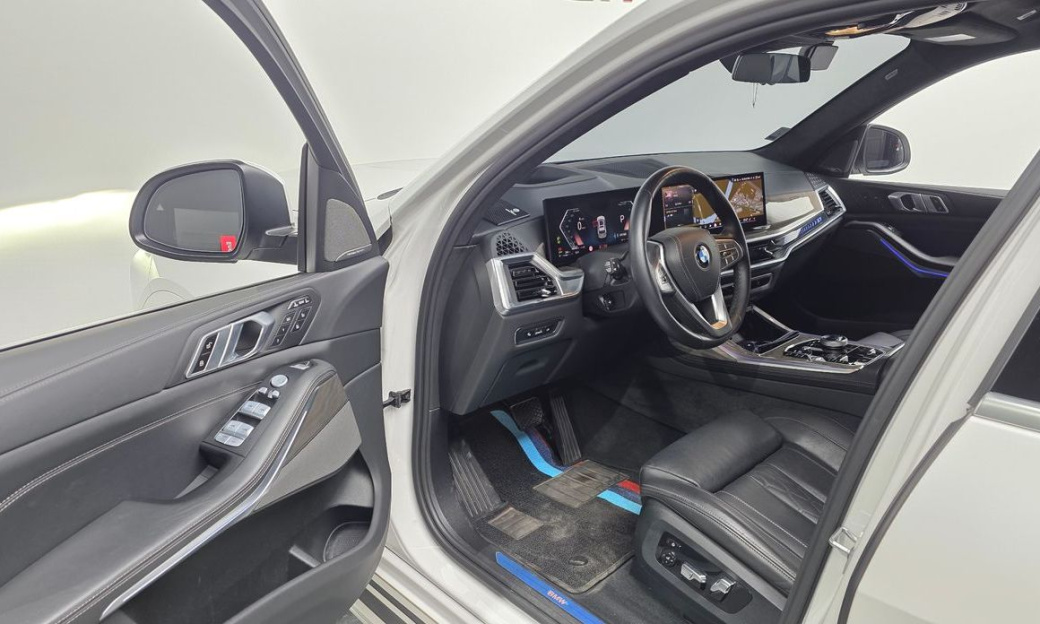 BMW X7 xDrive 40i Design Pure Excellence 6-Seater, 2024