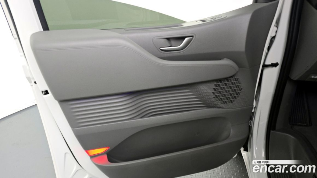 Hyundai Staria 2WD Camping Car, 2024