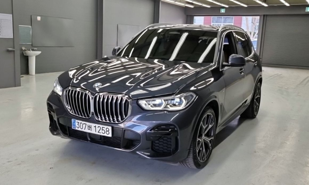 BMW X5 xDrive 40i M Sport, 2022