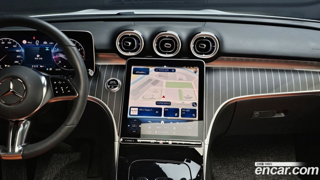 Mercedes-Benz C-Class C200 Avantgarde, 2025