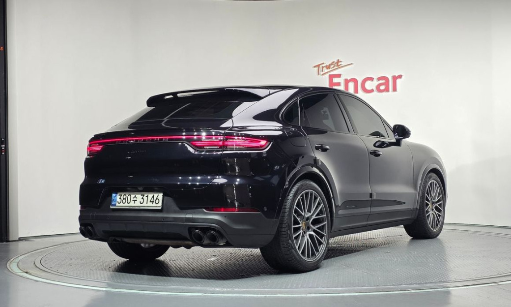 Porsche Cayenne 3.0 Coupe, 2022
