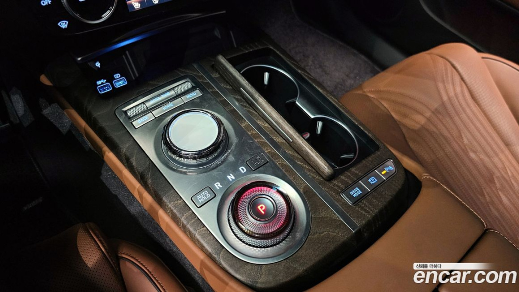 Genesis G80 Gasoline 2.5 Turbo AWD, 2024