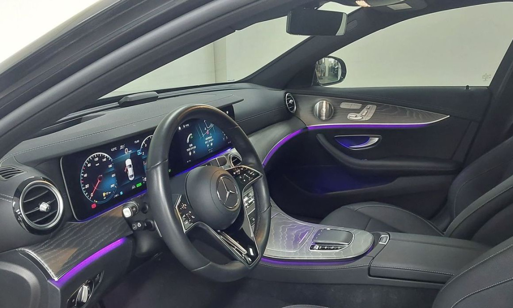 Mercedes-Benz E-Class E350 4MATIC Avantgarde, 2022