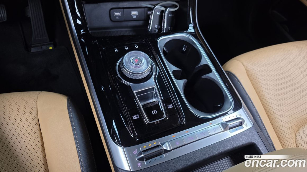 Kia Carnival 9-Seater Signature, 2023