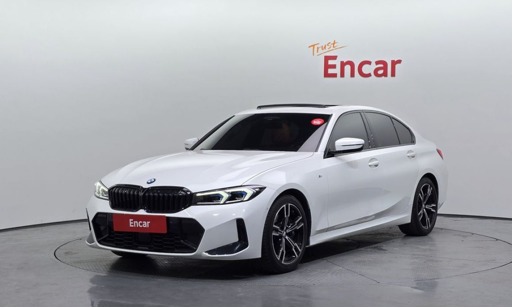 BMW 3-Series 320i M Sport, 2023