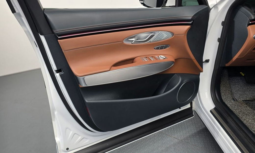 Genesis GV70 2.5T Gasoline 2WD, 2025
