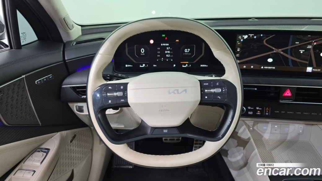 Kia K8 2.5 Gasoline 2WD, 2025