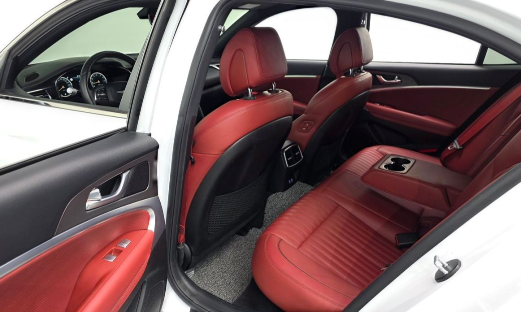 Genesis G70 Gasoline 2.5T 2WD, 2024