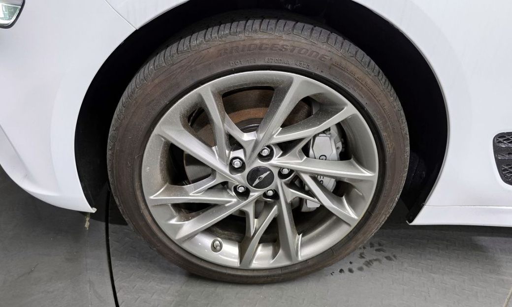 Genesis G70 Gasoline 2.5T 4WD, 2025