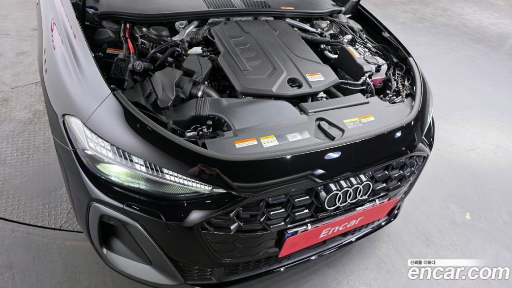 Audi A5 40 TFSI Quattro S Line, 2025