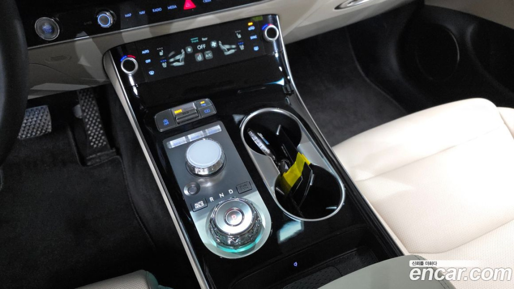 Genesis GV70 2.5T Gasoline AWD, 2025