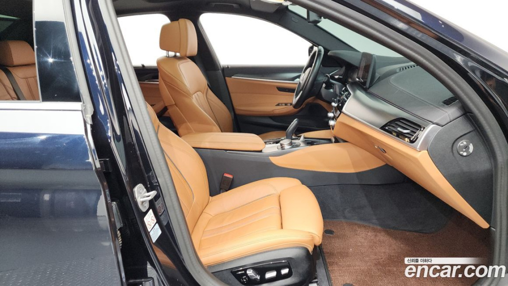 BMW 5-Series 520i M Sport, 2023