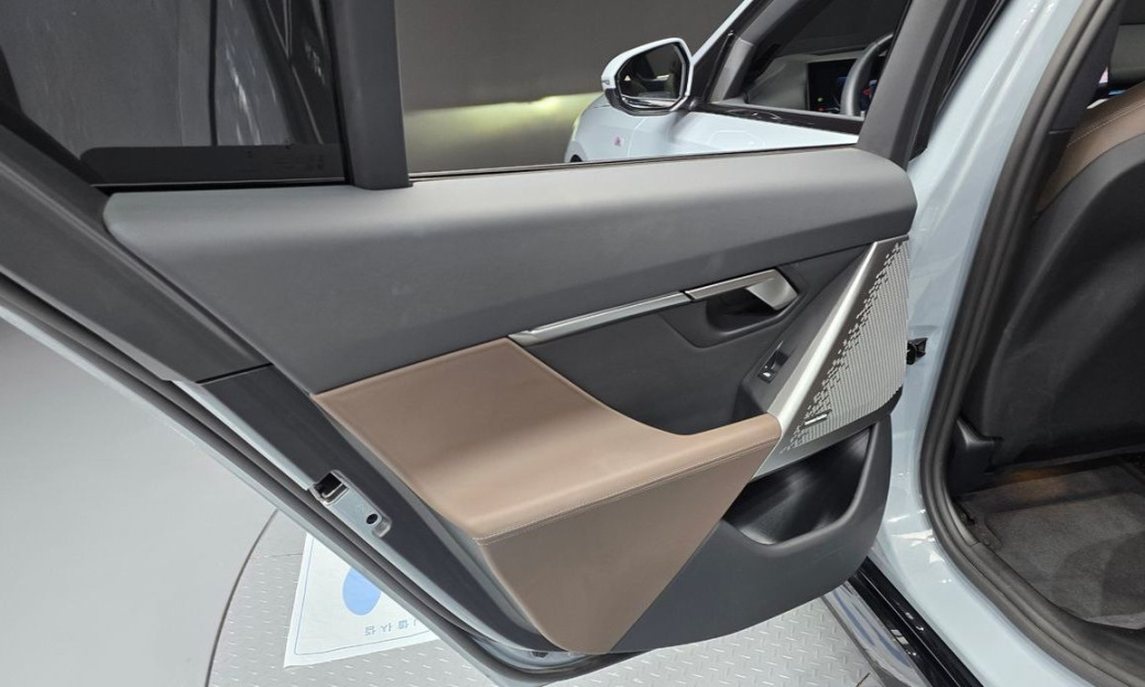 BMW 5-Series 520i M Sport, 2024