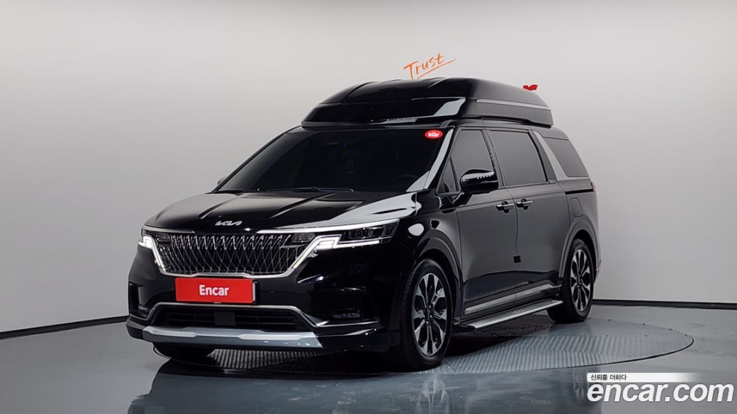Kia Carnival 9-Seater Hi-Limousine, 2023