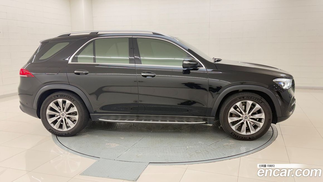 Mercedes-Benz GLE-Class GLE300d 4MATIC, 2023