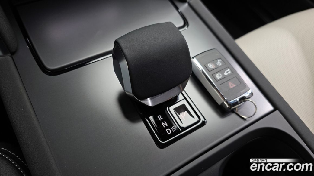Land Rover Discovery Sport P250 Dynamic SE, 2025