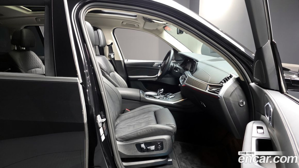 BMW X7 xDrive 40i Design Pure Excellence 6-Seater, 2022