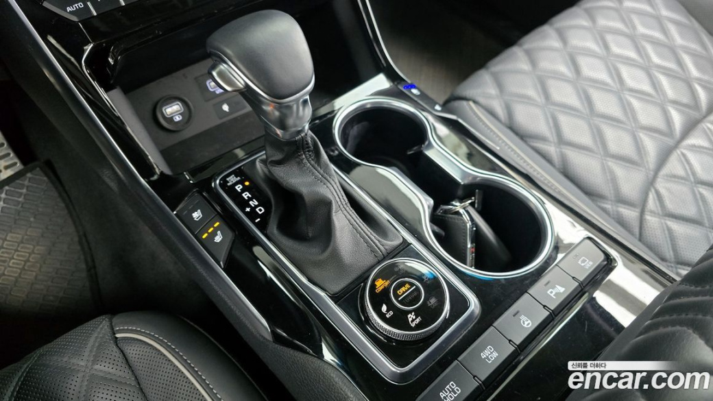 Kia Mohave Diesel 3.0 4WD 5-Seater, 2022
