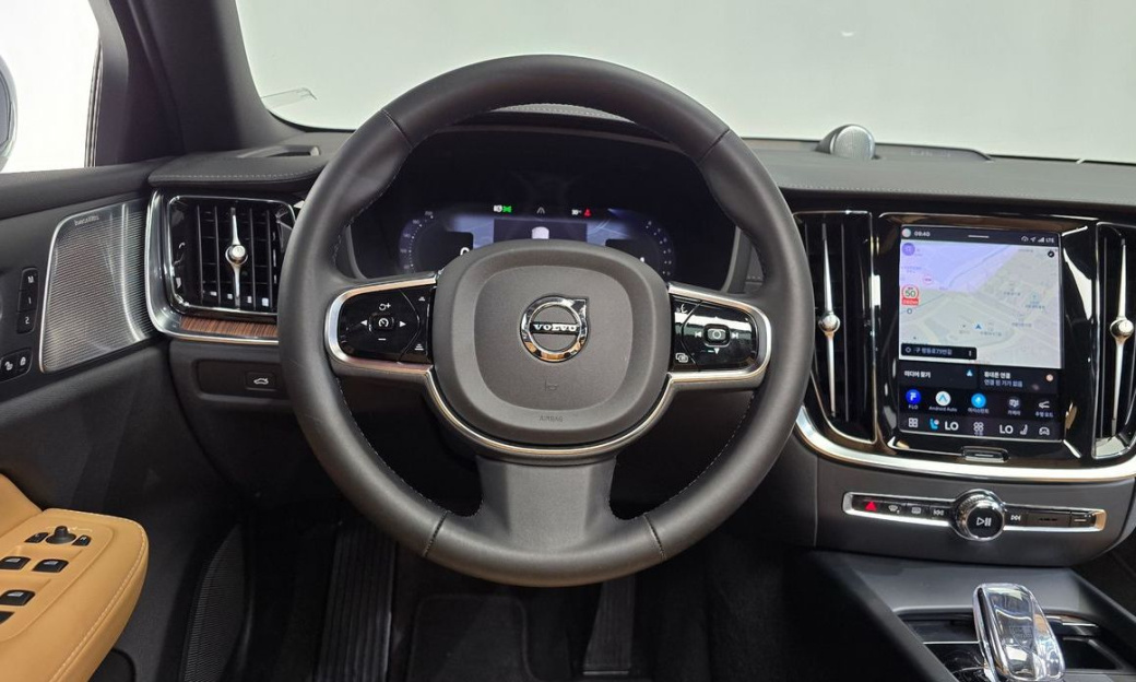 Volvo V60 B5 Ultimate AWD, 2024