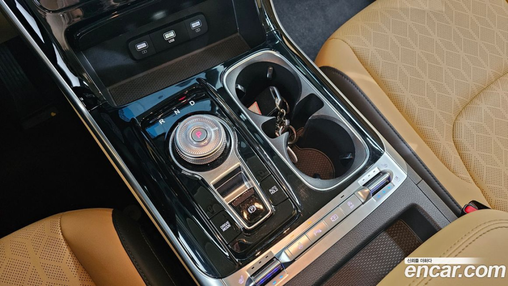 Kia Carnival 9-Seater Noblesse, 2023