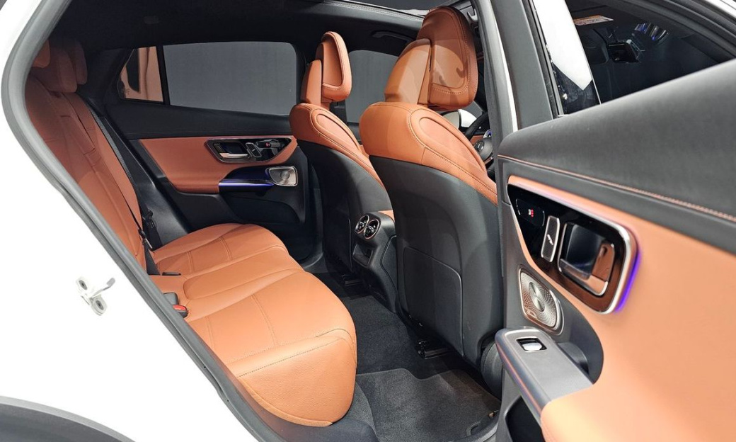 Mercedes-Benz GLC-Class GLC300 4MATIC Avnatgarde Coupe, 2025