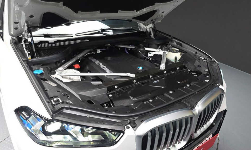 BMW X5 xDrive 40i M Sport, 2025