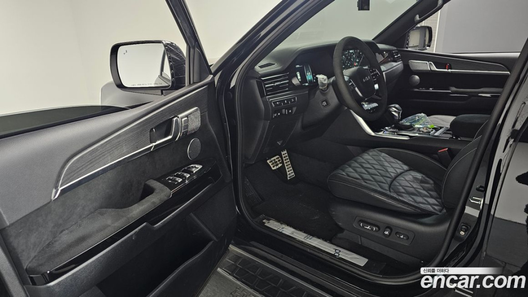 Kia Mohave Diesel 3.0 4WD 7-Seater, 2023