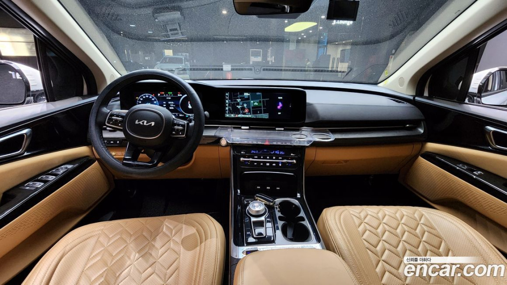 Kia Carnival 9-Seater Noblesse, 2023