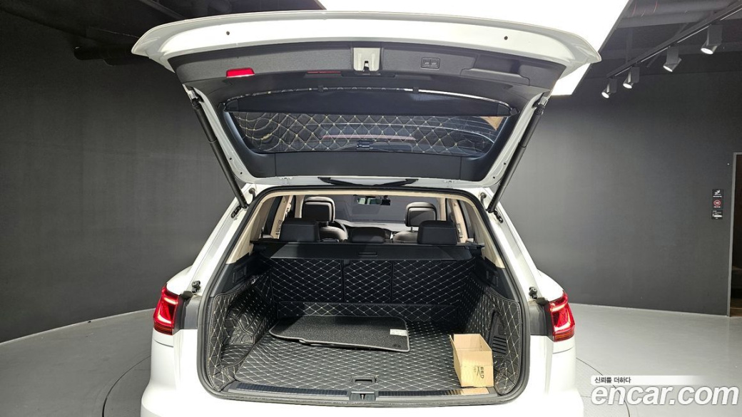 Volkswagen Touareg 3.0 TDI Prestige, 2023