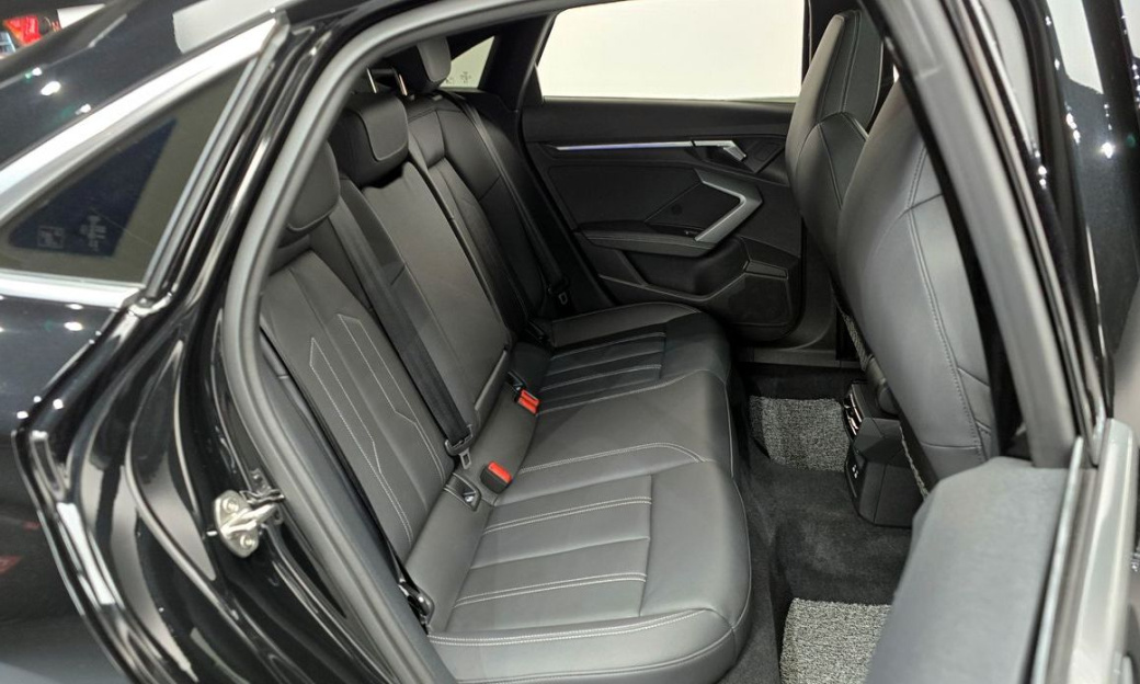 Audi A3 40 TFSI Premium, 2025