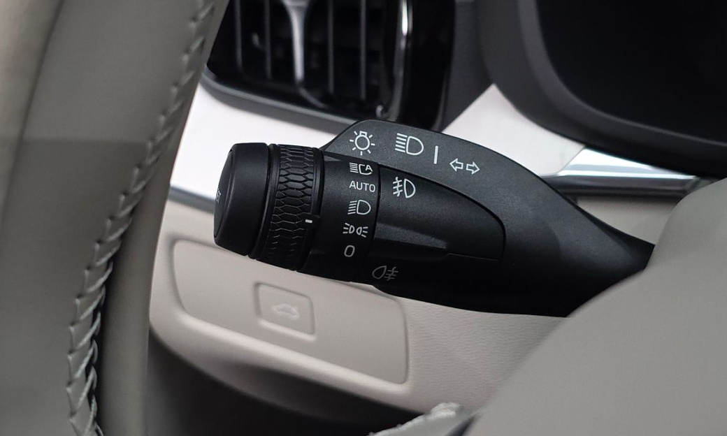 Volvo XC60 B5 Ultra Dark Air Sus, 2026