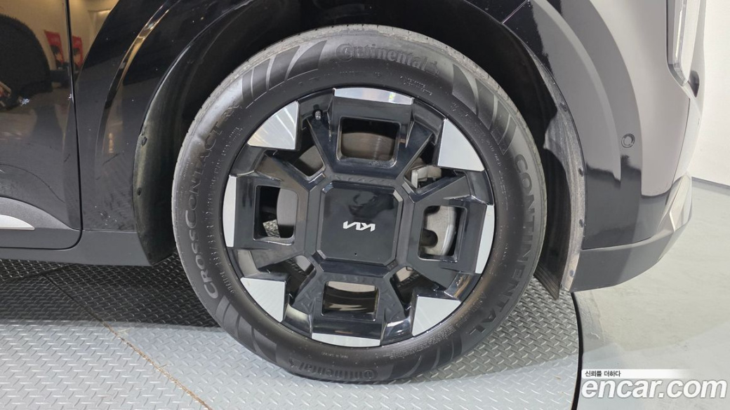 Kia Carnival 7-Seater Signature, 2025